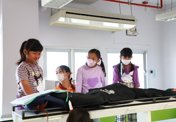 ภาพกิจกรรม  โครงการฝึกทักษะเพื่อพัฒนาอัจฉริยะภาพวิทยาศาสตร์ กิจกรรมค่ายวิทยาศาสตร์รุ่นจิ๋ว สำหรับนักเรียนห้องเรียนพิเศษคณิตศาสตร์ และวิทยาศาสตร์ (MSP)