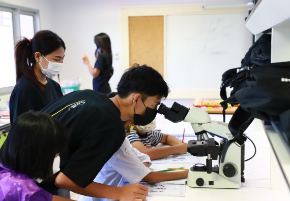 ภาพกิจกรรม  โครงการฝึกทักษะเพื่อพัฒนาอัจฉริยะภาพวิทยาศาสตร์ กิจกรรมค่ายวิทยาศาสตร์รุ่นจิ๋ว สำหรับนักเรียนห้องเรียนพิเศษคณิตศาสตร์ และวิทยาศาสตร์ (MSP)