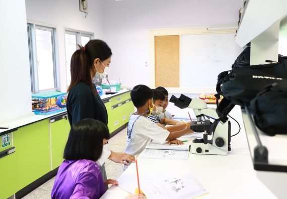 ภาพกิจกรรม  โครงการฝึกทักษะเพื่อพัฒนาอัจฉริยะภาพวิทยาศาสตร์ กิจกรรมค่ายวิทยาศาสตร์รุ่นจิ๋ว สำหรับนักเรียนห้องเรียนพิเศษคณิตศาสตร์ และวิทยาศาสตร์ (MSP)