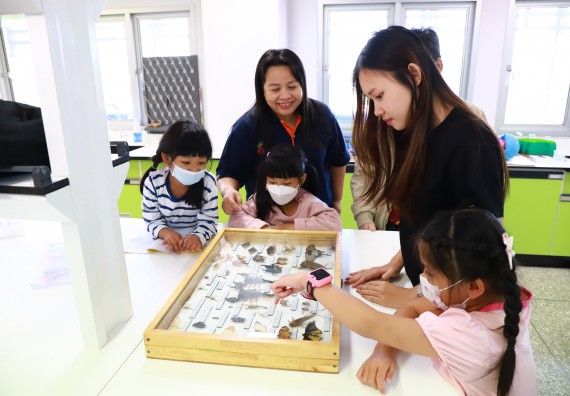 ภาพกิจกรรม  โครงการฝึกทักษะเพื่อพัฒนาอัจฉริยะภาพวิทยาศาสตร์ กิจกรรมค่ายวิทยาศาสตร์รุ่นจิ๋ว สำหรับนักเรียนห้องเรียนพิเศษคณิตศาสตร์ และวิทยาศาสตร์ (MSP)