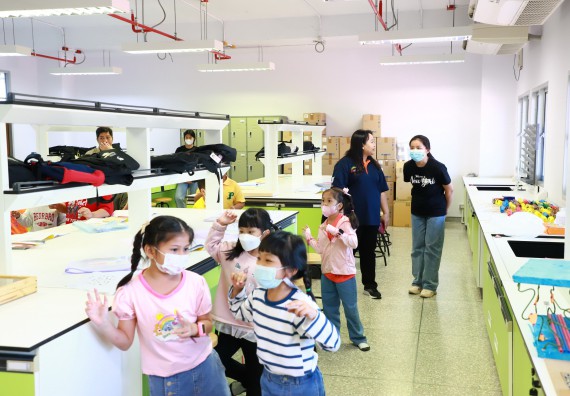 ภาพกิจกรรม  โครงการฝึกทักษะเพื่อพัฒนาอัจฉริยะภาพวิทยาศาสตร์ กิจกรรมค่ายวิทยาศาสตร์รุ่นจิ๋ว สำหรับนักเรียนห้องเรียนพิเศษคณิตศาสตร์ และวิทยาศาสตร์ (MSP)