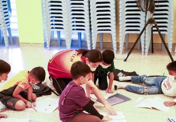 ภาพกิจกรรม  โครงการฝึกทักษะเพื่อพัฒนาอัจฉริยะภาพวิทยาศาสตร์ กิจกรรมค่ายวิทยาศาสตร์รุ่นจิ๋ว สำหรับนักเรียนห้องเรียนพิเศษคณิตศาสตร์ และวิทยาศาสตร์ (MSP)