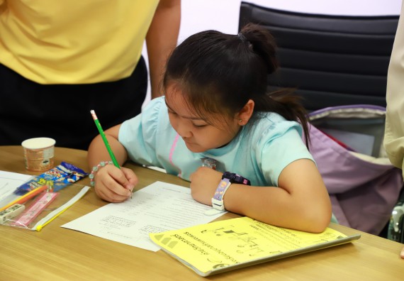 ภาพกิจกรรม  โครงการฝึกทักษะเพื่อพัฒนาอัจฉริยะภาพวิทยาศาสตร์ กิจกรรมค่ายวิทยาศาสตร์รุ่นจิ๋ว สำหรับนักเรียนห้องเรียนพิเศษคณิตศาสตร์ และวิทยาศาสตร์ (MSP)