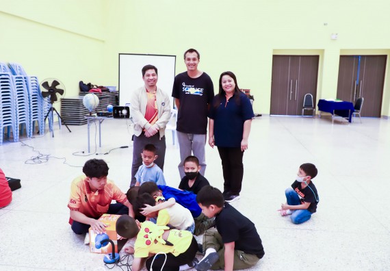 ภาพกิจกรรม  โครงการฝึกทักษะเพื่อพัฒนาอัจฉริยะภาพวิทยาศาสตร์ กิจกรรมค่ายวิทยาศาสตร์รุ่นจิ๋ว สำหรับนักเรียนห้องเรียนพิเศษคณิตศาสตร์ และวิทยาศาสตร์ (MSP)