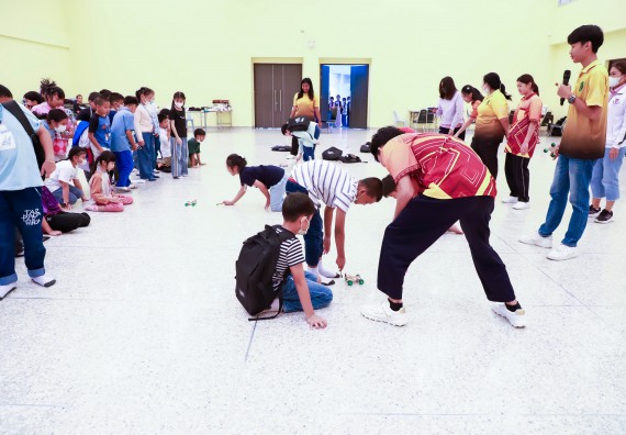 ภาพกิจกรรม  โครงการฝึกทักษะเพื่อพัฒนาอัจฉริยะภาพวิทยาศาสตร์ กิจกรรมค่ายวิทยาศาสตร์รุ่นจิ๋ว สำหรับนักเรียนห้องเรียนพิเศษคณิตศาสตร์ และวิทยาศาสตร์ (MSP)