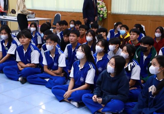 ภาพกิจกรรม  คณะวิทยาศาสตร์และเทคโนโลยี จัดค่ายวิทยาศาสตร์สัญจร ปีการศึกษา 2566  โรงเรียนผดุงปัญญา