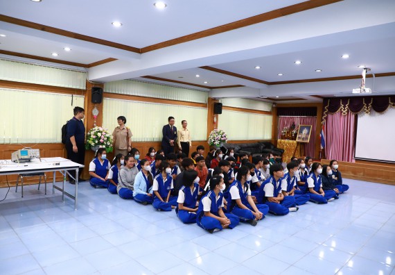 ภาพกิจกรรม  คณะวิทยาศาสตร์และเทคโนโลยี จัดค่ายวิทยาศาสตร์สัญจร ปีการศึกษา 2566  โรงเรียนผดุงปัญญา