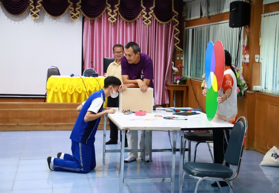 ภาพกิจกรรม  คณะวิทยาศาสตร์และเทคโนโลยี จัดค่ายวิทยาศาสตร์สัญจร ปีการศึกษา 2566  โรงเรียนผดุงปัญญา