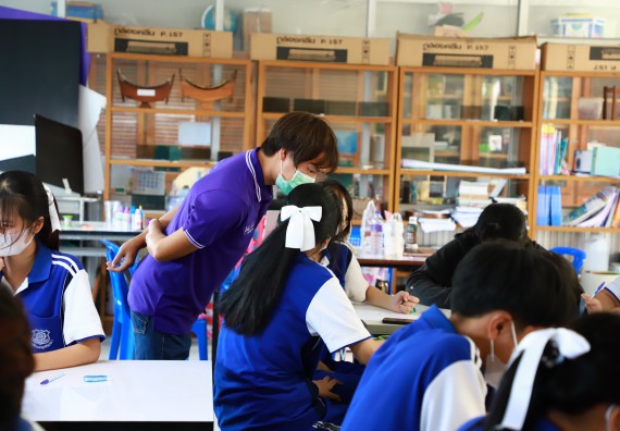 ภาพกิจกรรม  คณะวิทยาศาสตร์และเทคโนโลยี จัดค่ายวิทยาศาสตร์สัญจร ปีการศึกษา 2566  โรงเรียนผดุงปัญญา