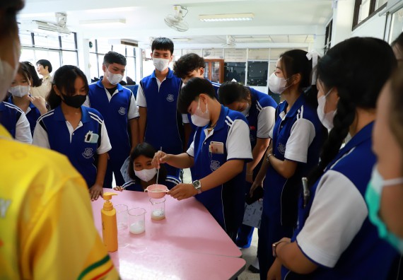 ภาพกิจกรรม  คณะวิทยาศาสตร์และเทคโนโลยี จัดค่ายวิทยาศาสตร์สัญจร ปีการศึกษา 2566  โรงเรียนผดุงปัญญา