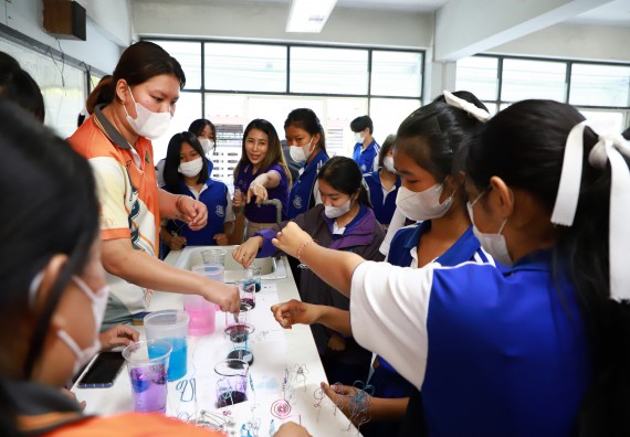 ภาพกิจกรรม  คณะวิทยาศาสตร์และเทคโนโลยี จัดค่ายวิทยาศาสตร์สัญจร ปีการศึกษา 2566  โรงเรียนผดุงปัญญา