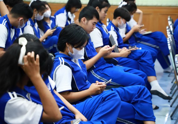 ภาพกิจกรรม  คณะวิทยาศาสตร์และเทคโนโลยี จัดค่ายวิทยาศาสตร์สัญจร ปีการศึกษา 2566  โรงเรียนผดุงปัญญา