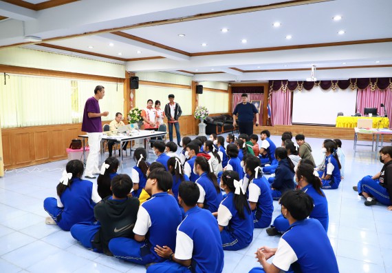 ภาพกิจกรรม  คณะวิทยาศาสตร์และเทคโนโลยี จัดค่ายวิทยาศาสตร์สัญจร ปีการศึกษา 2566  โรงเรียนผดุงปัญญา