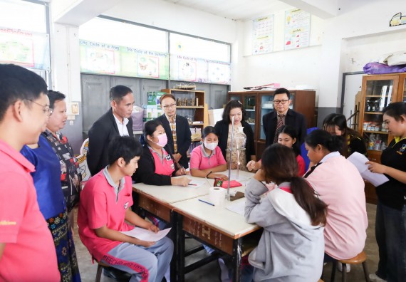 ภาพกิจกรรม  คณะวิทยาศาสตร์และเทคโนโลยี จัดค่ายวิทยาศาสตร์สัญจร ปีการศึกษา 2566  โรงเรียนราษฎร์ปรีชาวิทยาคม