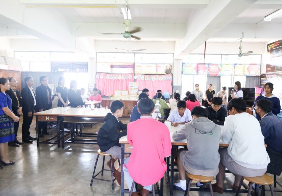 ภาพกิจกรรม  คณะวิทยาศาสตร์และเทคโนโลยี จัดค่ายวิทยาศาสตร์สัญจร ปีการศึกษา 2566  โรงเรียนราษฎร์ปรีชาวิทยาคม