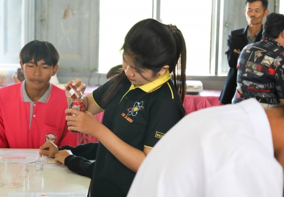 ภาพกิจกรรม  คณะวิทยาศาสตร์และเทคโนโลยี จัดค่ายวิทยาศาสตร์สัญจร ปีการศึกษา 2566  โรงเรียนราษฎร์ปรีชาวิทยาคม