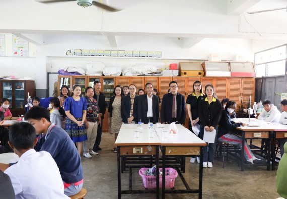 ภาพกิจกรรม  คณะวิทยาศาสตร์และเทคโนโลยี จัดค่ายวิทยาศาสตร์สัญจร ปีการศึกษา 2566  โรงเรียนราษฎร์ปรีชาวิทยาคม