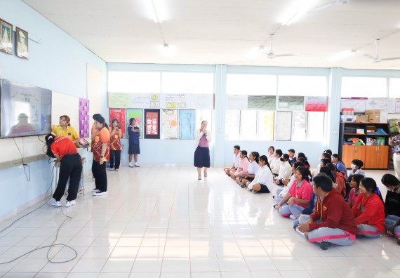 ภาพกิจกรรม  คณะวิทยาศาสตร์และเทคโนโลยี จัดค่ายวิทยาศาสตร์สัญจร ปีการศึกษา 2566  โรงเรียนราษฎร์ปรีชาวิทยาคม