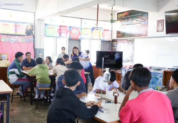 ภาพกิจกรรม  คณะวิทยาศาสตร์และเทคโนโลยี จัดค่ายวิทยาศาสตร์สัญจร ปีการศึกษา 2566  โรงเรียนราษฎร์ปรีชาวิทยาคม