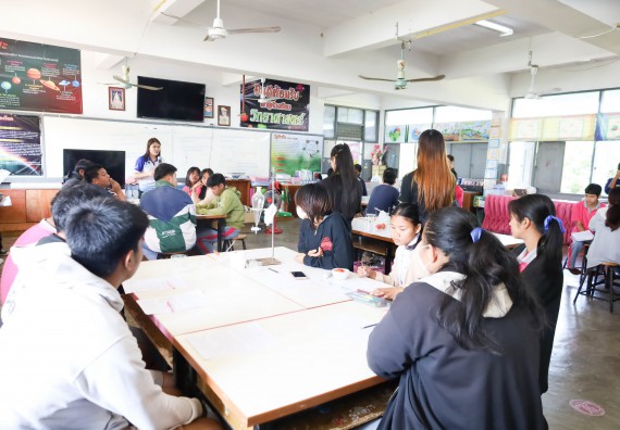 ภาพกิจกรรม  คณะวิทยาศาสตร์และเทคโนโลยี จัดค่ายวิทยาศาสตร์สัญจร ปีการศึกษา 2566  โรงเรียนราษฎร์ปรีชาวิทยาคม