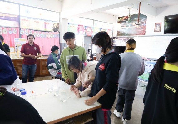 ภาพกิจกรรม  คณะวิทยาศาสตร์และเทคโนโลยี จัดค่ายวิทยาศาสตร์สัญจร ปีการศึกษา 2566  โรงเรียนราษฎร์ปรีชาวิทยาคม