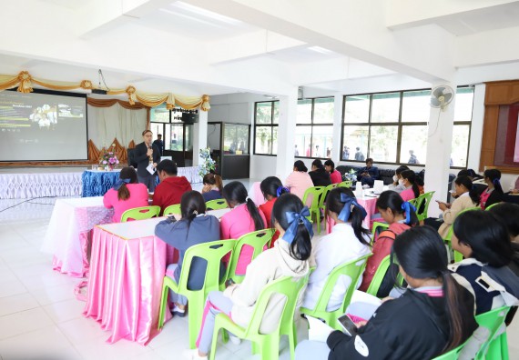 ภาพกิจกรรม  คณะวิทยาศาสตร์และเทคโนโลยี จัดค่ายวิทยาศาสตร์สัญจร ปีการศึกษา 2566  โรงเรียนราษฎร์ปรีชาวิทยาคม