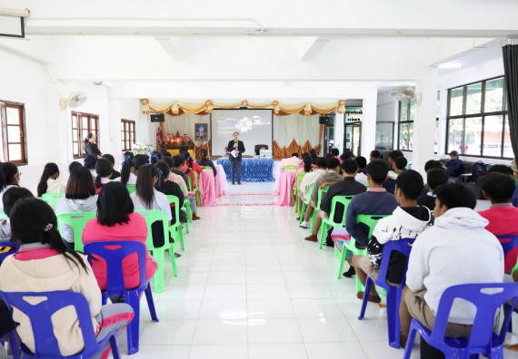 ภาพกิจกรรม  คณะวิทยาศาสตร์และเทคโนโลยี จัดค่ายวิทยาศาสตร์สัญจร ปีการศึกษา 2566  โรงเรียนราษฎร์ปรีชาวิทยาคม