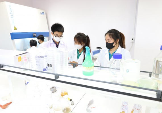 ภาพกิจกรรม  คณะวิทยาศาสตร์และเทคโนโลยี ร่วมกับโรงเรียนพิจิตรพิทยาคม จัดโครงการพัฒนาผู้เรียนมีผลสัมฤทธิ์ทางวิชาการ กิจกรรมพัฒนาศักยภาพนักเรียนห้องเรียนพิเศษวิทยาศาสตร์ฯ SMAT