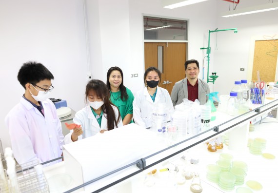 ภาพกิจกรรม  คณะวิทยาศาสตร์และเทคโนโลยี ร่วมกับโรงเรียนพิจิตรพิทยาคม จัดโครงการพัฒนาผู้เรียนมีผลสัมฤทธิ์ทางวิชาการ กิจกรรมพัฒนาศักยภาพนักเรียนห้องเรียนพิเศษวิทยาศาสตร์ฯ SMAT