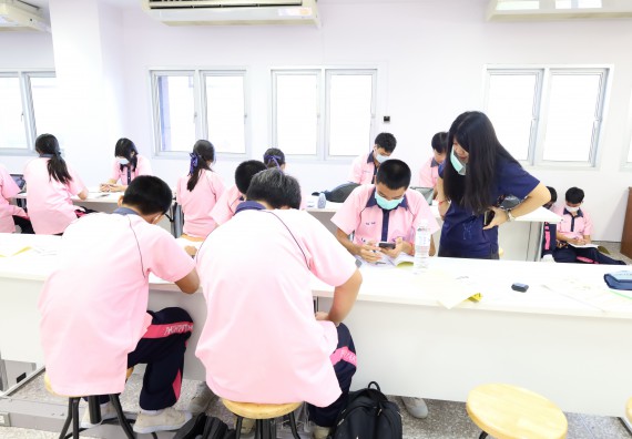 ภาพกิจกรรม  คณะวิทยาศาสตร์และเทคโนโลยี ร่วมกับโรงเรียนพิจิตรพิทยาคม จัดโครงการพัฒนาผู้เรียนมีผลสัมฤทธิ์ทางวิชาการ กิจกรรมพัฒนาศักยภาพนักเรียนห้องเรียนพิเศษวิทยาศาสตร์ฯ SMAT