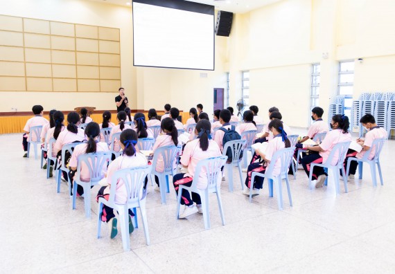 ภาพกิจกรรม  คณะวิทยาศาสตร์และเทคโนโลยี ร่วมกับโรงเรียนพิจิตรพิทยาคม จัดโครงการพัฒนาผู้เรียนมีผลสัมฤทธิ์ทางวิชาการ กิจกรรมพัฒนาศักยภาพนักเรียนห้องเรียนพิเศษวิทยาศาสตร์ฯ SMAT
