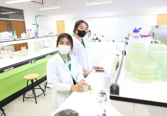 ภาพกิจกรรม  คณะวิทยาศาสตร์และเทคโนโลยี ร่วมกับโรงเรียนพิจิตรพิทยาคม จัดโครงการพัฒนาผู้เรียนมีผลสัมฤทธิ์ทางวิชาการ กิจกรรมพัฒนาศักยภาพนักเรียนห้องเรียนพิเศษวิทยาศาสตร์ฯ SMAT