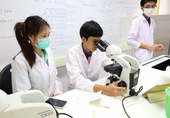 ภาพกิจกรรม  คณะวิทยาศาสตร์และเทคโนโลยี ร่วมกับโรงเรียนพิจิตรพิทยาคม จัดโครงการพัฒนาผู้เรียนมีผลสัมฤทธิ์ทางวิชาการ กิจกรรมพัฒนาศักยภาพนักเรียนห้องเรียนพิเศษวิทยาศาสตร์ฯ SMAT