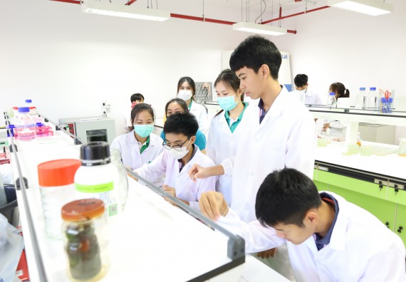 ภาพกิจกรรม  คณะวิทยาศาสตร์และเทคโนโลยี ร่วมกับโรงเรียนพิจิตรพิทยาคม จัดโครงการพัฒนาผู้เรียนมีผลสัมฤทธิ์ทางวิชาการ กิจกรรมพัฒนาศักยภาพนักเรียนห้องเรียนพิเศษวิทยาศาสตร์ฯ SMAT