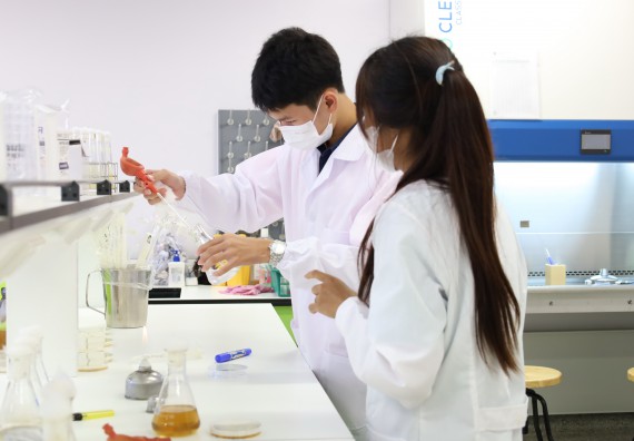 ภาพกิจกรรม  คณะวิทยาศาสตร์และเทคโนโลยี ร่วมกับโรงเรียนพิจิตรพิทยาคม จัดโครงการพัฒนาผู้เรียนมีผลสัมฤทธิ์ทางวิชาการ กิจกรรมพัฒนาศักยภาพนักเรียนห้องเรียนพิเศษวิทยาศาสตร์ฯ SMAT