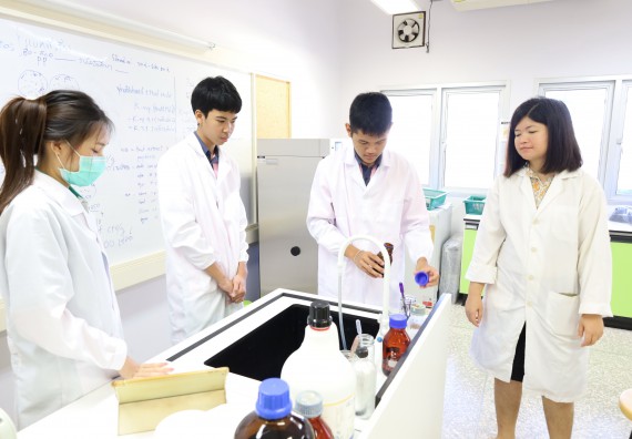 ภาพกิจกรรม  คณะวิทยาศาสตร์และเทคโนโลยี ร่วมกับโรงเรียนพิจิตรพิทยาคม จัดโครงการพัฒนาผู้เรียนมีผลสัมฤทธิ์ทางวิชาการ กิจกรรมพัฒนาศักยภาพนักเรียนห้องเรียนพิเศษวิทยาศาสตร์ฯ SMAT