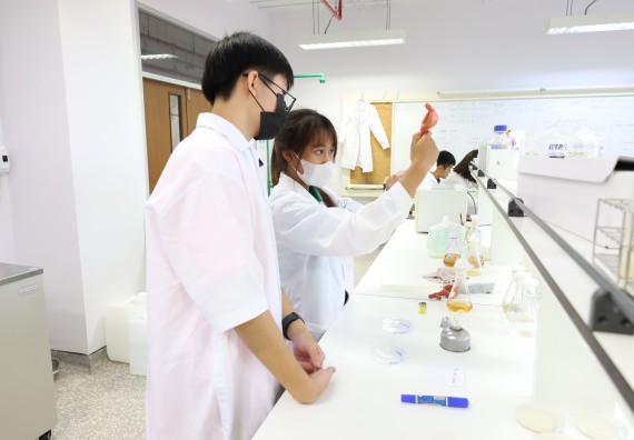 ภาพกิจกรรม  คณะวิทยาศาสตร์และเทคโนโลยี ร่วมกับโรงเรียนพิจิตรพิทยาคม จัดโครงการพัฒนาผู้เรียนมีผลสัมฤทธิ์ทางวิชาการ กิจกรรมพัฒนาศักยภาพนักเรียนห้องเรียนพิเศษวิทยาศาสตร์ฯ SMAT