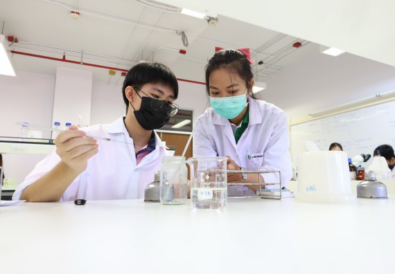 ภาพกิจกรรม  คณะวิทยาศาสตร์และเทคโนโลยี ร่วมกับโรงเรียนพิจิตรพิทยาคม จัดโครงการพัฒนาผู้เรียนมีผลสัมฤทธิ์ทางวิชาการ กิจกรรมพัฒนาศักยภาพนักเรียนห้องเรียนพิเศษวิทยาศาสตร์ฯ SMAT