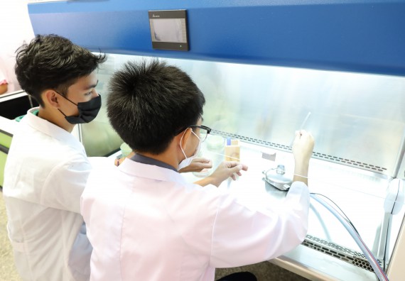 ภาพกิจกรรม  คณะวิทยาศาสตร์และเทคโนโลยี ร่วมกับโรงเรียนพิจิตรพิทยาคม จัดโครงการพัฒนาผู้เรียนมีผลสัมฤทธิ์ทางวิชาการ กิจกรรมพัฒนาศักยภาพนักเรียนห้องเรียนพิเศษวิทยาศาสตร์ฯ SMAT