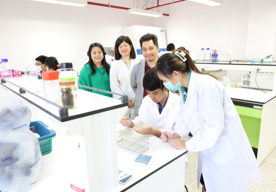 ภาพกิจกรรม  คณะวิทยาศาสตร์และเทคโนโลยี ร่วมกับโรงเรียนพิจิตรพิทยาคม จัดโครงการพัฒนาผู้เรียนมีผลสัมฤทธิ์ทางวิชาการ กิจกรรมพัฒนาศักยภาพนักเรียนห้องเรียนพิเศษวิทยาศาสตร์ฯ SMAT