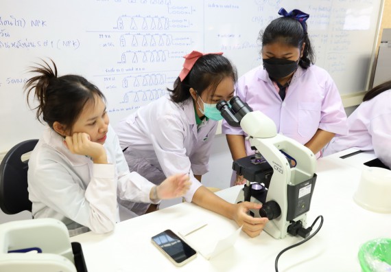 ภาพกิจกรรม  คณะวิทยาศาสตร์และเทคโนโลยี ร่วมกับโรงเรียนพิจิตรพิทยาคม จัดโครงการพัฒนาผู้เรียนมีผลสัมฤทธิ์ทางวิชาการ กิจกรรมพัฒนาศักยภาพนักเรียนห้องเรียนพิเศษวิทยาศาสตร์ฯ SMAT