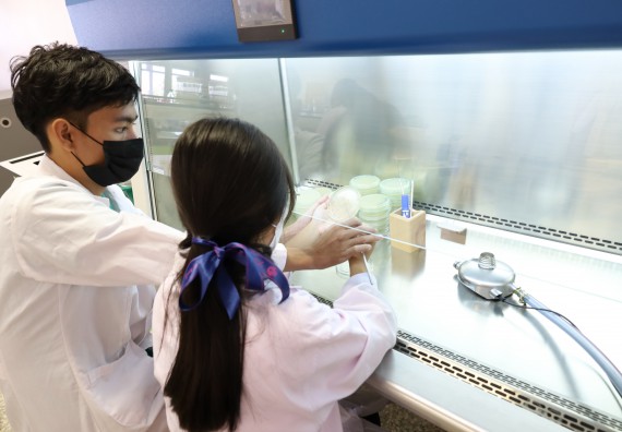 ภาพกิจกรรม  คณะวิทยาศาสตร์และเทคโนโลยี ร่วมกับโรงเรียนพิจิตรพิทยาคม จัดโครงการพัฒนาผู้เรียนมีผลสัมฤทธิ์ทางวิชาการ กิจกรรมพัฒนาศักยภาพนักเรียนห้องเรียนพิเศษวิทยาศาสตร์ฯ SMAT