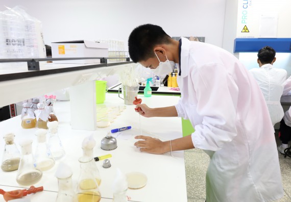 ภาพกิจกรรม  คณะวิทยาศาสตร์และเทคโนโลยี ร่วมกับโรงเรียนพิจิตรพิทยาคม จัดโครงการพัฒนาผู้เรียนมีผลสัมฤทธิ์ทางวิชาการ กิจกรรมพัฒนาศักยภาพนักเรียนห้องเรียนพิเศษวิทยาศาสตร์ฯ SMAT