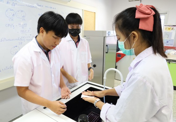 ภาพกิจกรรม  คณะวิทยาศาสตร์และเทคโนโลยี ร่วมกับโรงเรียนพิจิตรพิทยาคม จัดโครงการพัฒนาผู้เรียนมีผลสัมฤทธิ์ทางวิชาการ กิจกรรมพัฒนาศักยภาพนักเรียนห้องเรียนพิเศษวิทยาศาสตร์ฯ SMAT