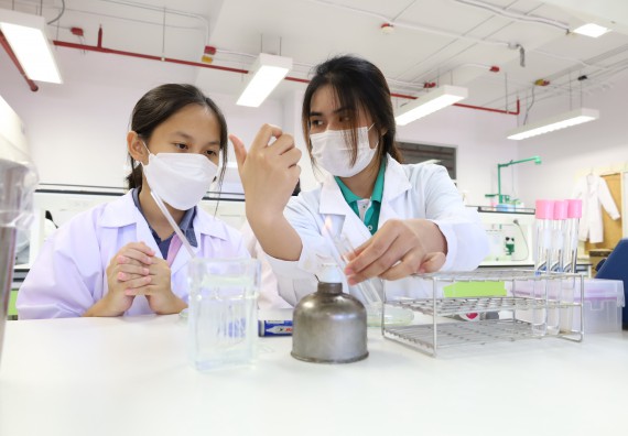 ภาพกิจกรรม  คณะวิทยาศาสตร์และเทคโนโลยี ร่วมกับโรงเรียนพิจิตรพิทยาคม จัดโครงการพัฒนาผู้เรียนมีผลสัมฤทธิ์ทางวิชาการ กิจกรรมพัฒนาศักยภาพนักเรียนห้องเรียนพิเศษวิทยาศาสตร์ฯ SMAT