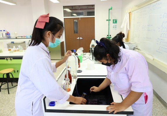 ภาพกิจกรรม  คณะวิทยาศาสตร์และเทคโนโลยี ร่วมกับโรงเรียนพิจิตรพิทยาคม จัดโครงการพัฒนาผู้เรียนมีผลสัมฤทธิ์ทางวิชาการ กิจกรรมพัฒนาศักยภาพนักเรียนห้องเรียนพิเศษวิทยาศาสตร์ฯ SMAT