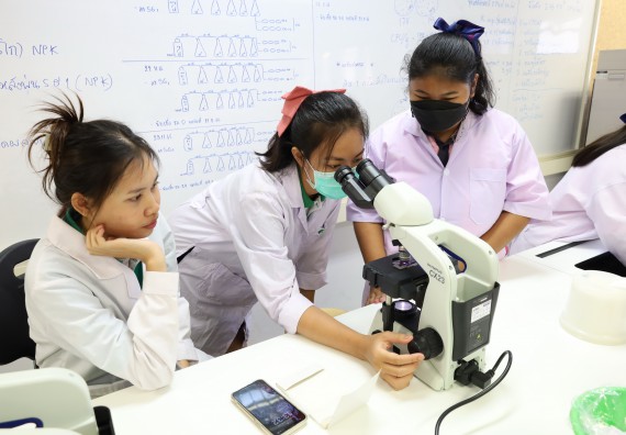 ภาพกิจกรรม  คณะวิทยาศาสตร์และเทคโนโลยี ร่วมกับโรงเรียนพิจิตรพิทยาคม จัดโครงการพัฒนาผู้เรียนมีผลสัมฤทธิ์ทางวิชาการ กิจกรรมพัฒนาศักยภาพนักเรียนห้องเรียนพิเศษวิทยาศาสตร์ฯ SMAT