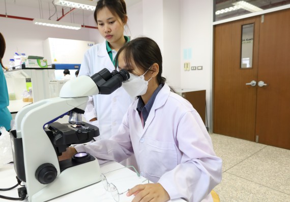 ภาพกิจกรรม  คณะวิทยาศาสตร์และเทคโนโลยี ร่วมกับโรงเรียนพิจิตรพิทยาคม จัดโครงการพัฒนาผู้เรียนมีผลสัมฤทธิ์ทางวิชาการ กิจกรรมพัฒนาศักยภาพนักเรียนห้องเรียนพิเศษวิทยาศาสตร์ฯ SMAT