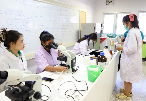 ภาพกิจกรรม  คณะวิทยาศาสตร์และเทคโนโลยี ร่วมกับโรงเรียนพิจิตรพิทยาคม จัดโครงการพัฒนาผู้เรียนมีผลสัมฤทธิ์ทางวิชาการ กิจกรรมพัฒนาศักยภาพนักเรียนห้องเรียนพิเศษวิทยาศาสตร์ฯ SMAT