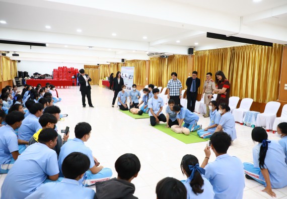 ภาพกิจกรรม  คณะวิทยาศาสตร์และเทคโนโลยี จัดค่ายวิทยาศาสตร์สัญจร ปีการศึกษา 2566  โรงเรียนทุ่งทรายวิทยา